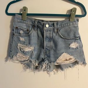 Levi’s - Ripped Denim Shorts